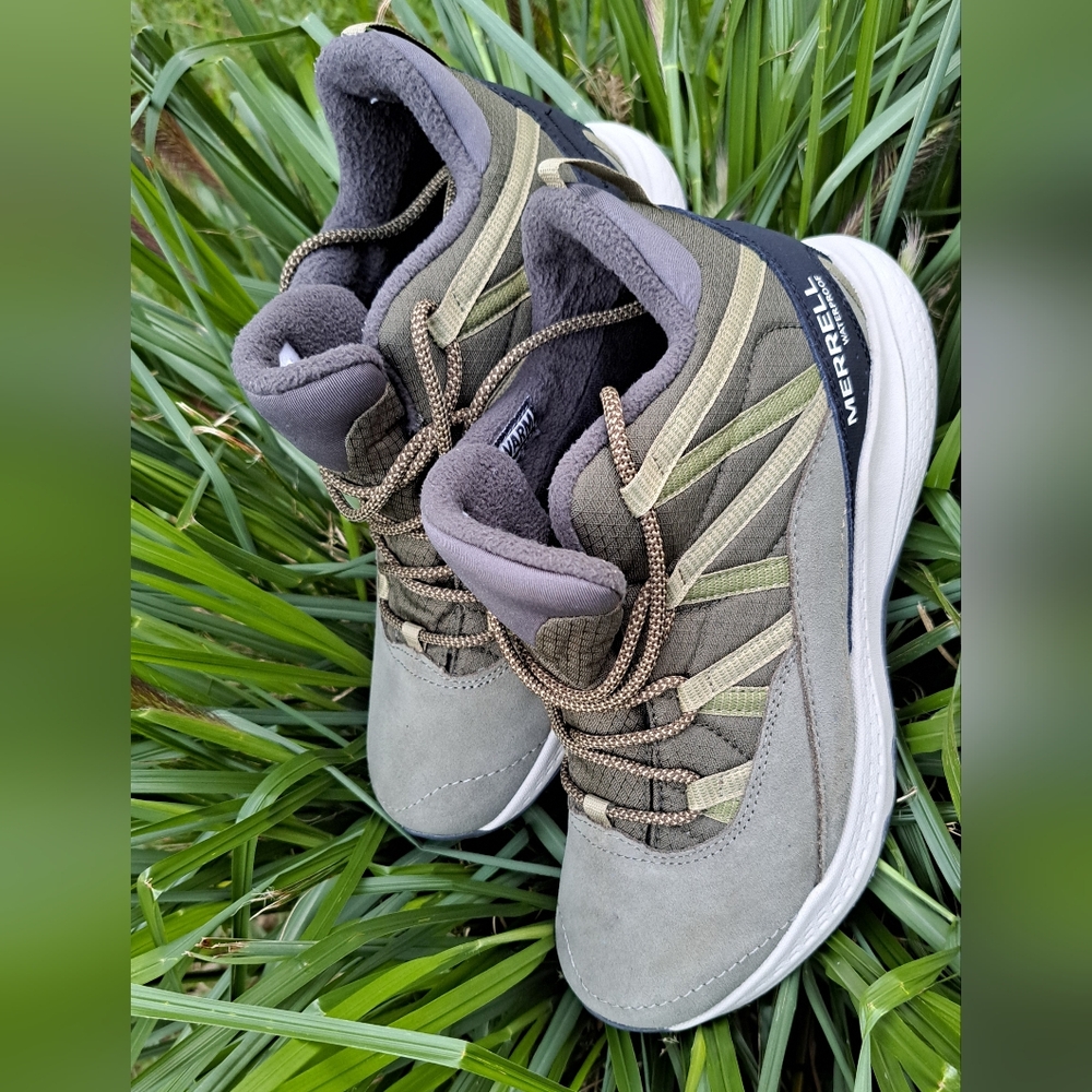 Merrell Bravada Edge 2 Thermo Green and Gray Womens Size 8.5 W Hiking Shoes